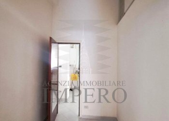 4.jpg - Commercial Premises Via Colonnello Aprosio 105, Vallecrosia - photo 2