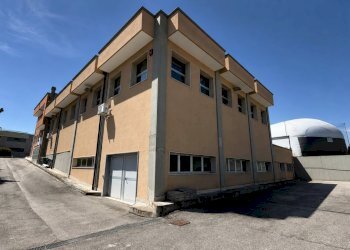 prospetto esterno - Commercial Premises Via Eugenio Montale 3, Monopoli - photo 6