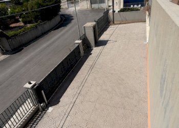 piazzale - Commercial Premises Via Eugenio Montale 3, Monopoli - photo 14