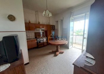 4.jpg - Quadrilocale Viale Roma 246, Massa - foto 2