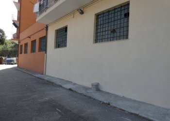 P1170397.jpg - Commercial Premises Via Piacenza, Genova (neighborhood Molassana) - photo 22