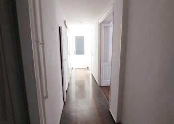 IMG_20260508_180400.jpg - Three-room apartment Corso Magenta, Genova (neighborhood Castelletto) - photo 6