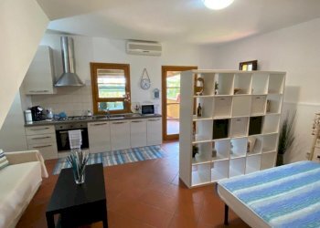 PHOTO-2026-04-22-19-23-08.jpg - Independent house Via Aurelia Sud, Cecina - photo 5