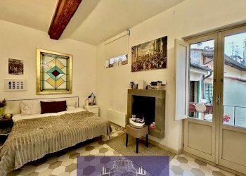 WhatsApp Image 2026-05-08 at 10.33.35 (8).jpg - Three-room apartment Via dell'Ortone, Firenze (neighborhood Santa Croce) - photo 12