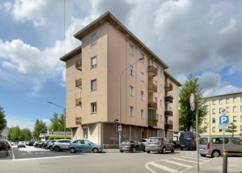 IMG_6151.jpg - Ufficio Via Agostino Bassi 4, Brescia - foto 1