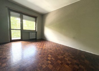 CAMERA.jpg - Quadrilocale Corso Monte Cucco 73, Torino (zona Pozzo Strada) - foto 13