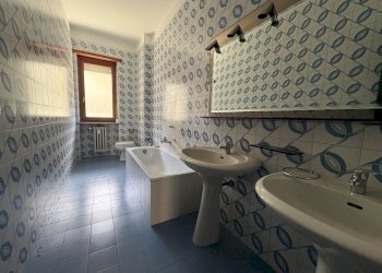 BAGNO.jpg - Quadrilocale Corso Monte Cucco 73, Torino (zona Pozzo Strada) - foto 16