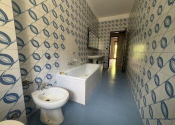 BAGNO.jpg - Quadrilocale Corso Monte Cucco 73, Torino (zona Pozzo Strada) - foto 18