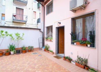One-room apartment Via Cassanese, Segrate - photo 17