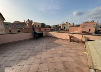 250c8939-cf37-4bd1-9a78-84f91be2c320.jpg - Three-room apartment Via Andrea Sacchi 2, Nettuno - photo 13