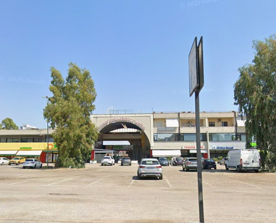 1.png - Locale Commerciale Viale John Fitzgerald Kennedy, Latina - foto 1