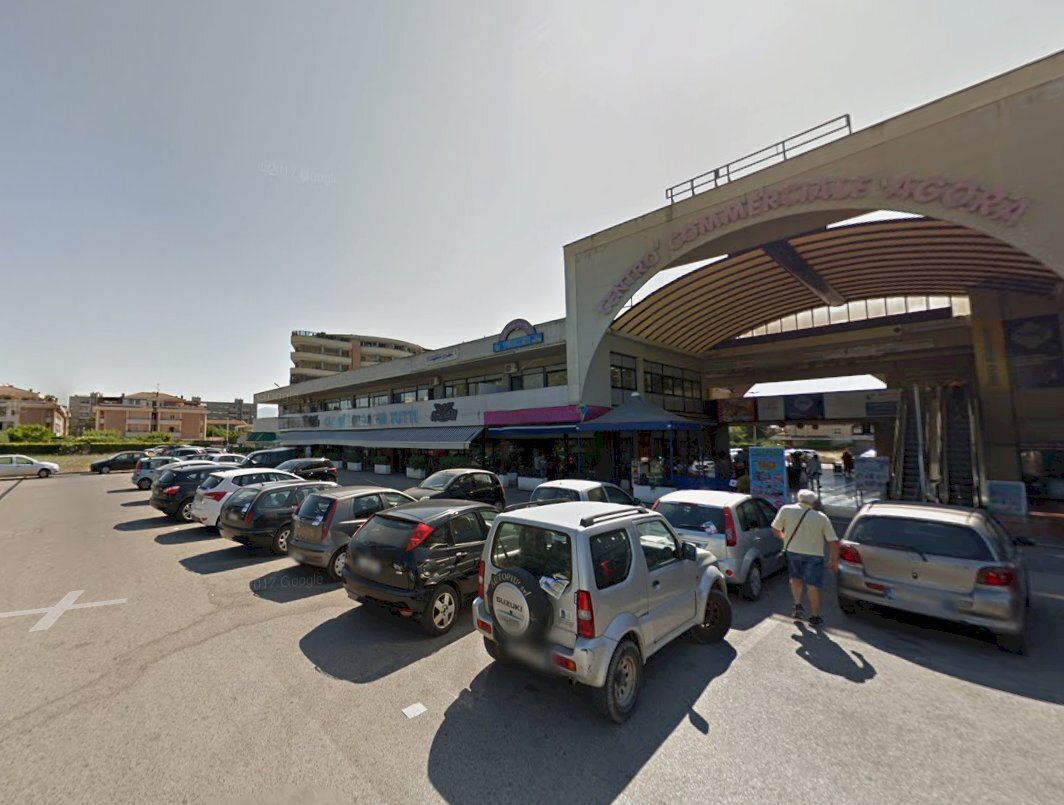 2.png - Locale Commerciale Viale John Fitzgerald Kennedy, Latina - foto 2