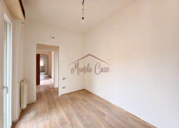 13.jpg - Portion of a house Via Battifollo 53, Sarzana - photo 13