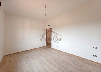 27.jpg - Portion of a house Via Battifollo 53, Sarzana - photo 27