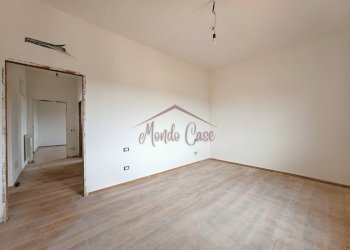 29.jpg - Portion of a house Via Battifollo 53, Sarzana - photo 29