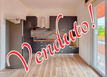 VENDUTO ONLINE VETRINA - Porzione di casa Via Battifollo 53, Sarzana - foto 1