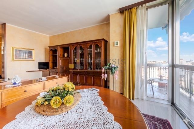 soggiorno.jpg - Appartamento Viale Ercole Marelli 19, Sesto San Giovanni - foto 1