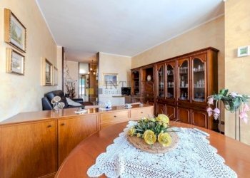 soggiorno.jpg - Appartamento Viale Ercole Marelli 19, Sesto San Giovanni - foto 2