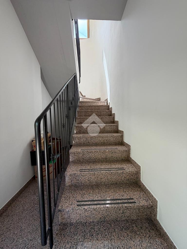 Office Via Scandellara, Bologna (neighborhood San Vitale) - photo 2