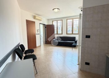 Office Via Scandellara, Bologna (neighborhood San Vitale) - photo 10
