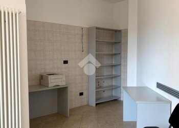 Office Via Scandellara, Bologna (neighborhood San Vitale) - photo 11