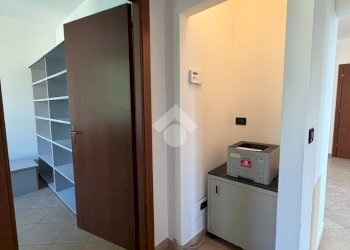 Office Via Scandellara, Bologna (neighborhood San Vitale) - photo 13