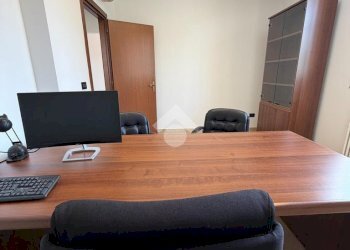 Office Via Scandellara, Bologna (neighborhood San Vitale) - photo 23