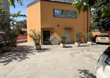 Office Via Scandellara, Bologna (neighborhood San Vitale) - photo 31