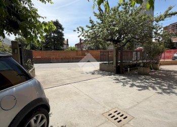 Office Via Scandellara, Bologna (neighborhood San Vitale) - photo 35
