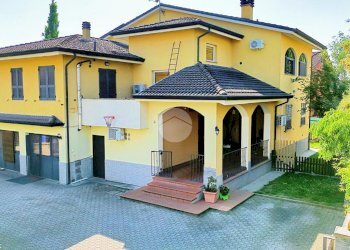 Villa Via Rigoni, Torrile - photo 1