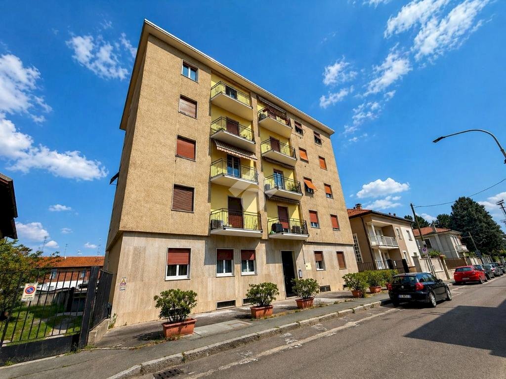 Two-room apartment Via Piacenza, Legnano - photo 1