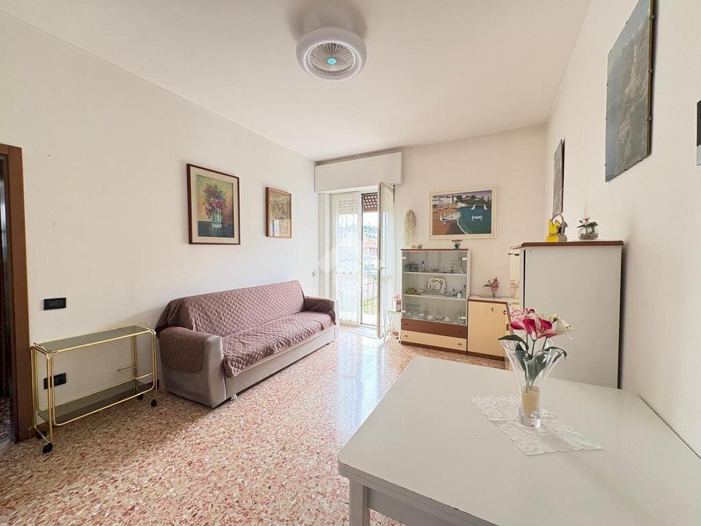 Two-room apartment Via Piacenza, Legnano - photo 2