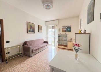 Two-room apartment Via Piacenza, Legnano - photo 2