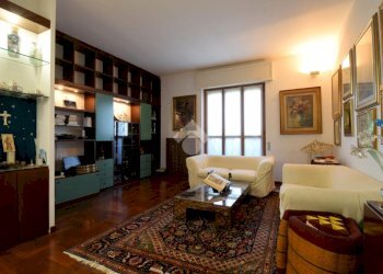 Three-room apartment Via Eugenio Curiel, Rozzano - photo 4