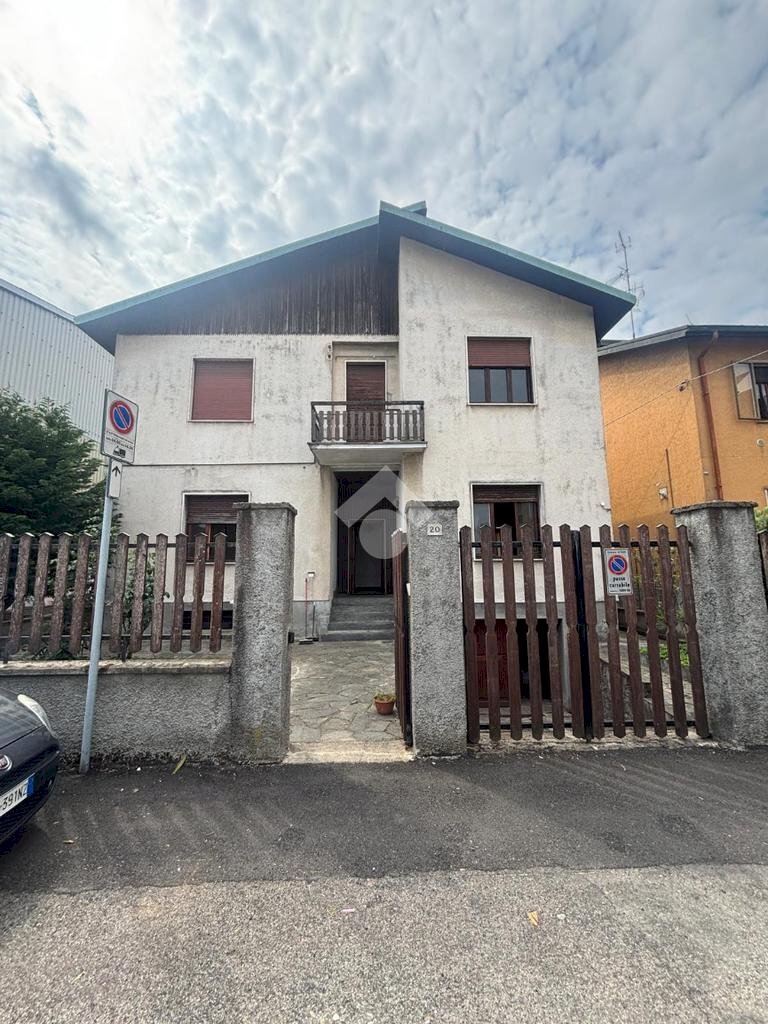 Villa Via Pindemonte, Rho - photo 1