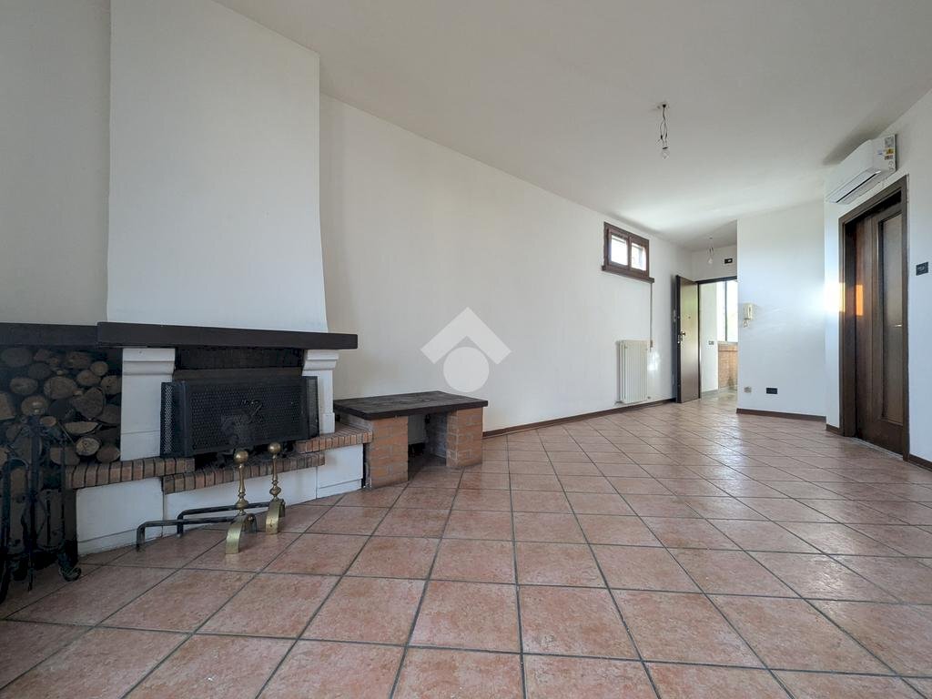 Four-room apartment via Tonelli, Gattatico - photo 1