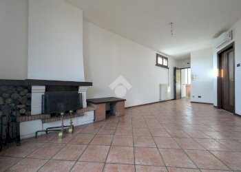 Four-room apartment via Tonelli, Gattatico - photo 1