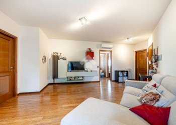 Appartamento via Val d'Enza, Sant'Ilario d'Enza - foto 3