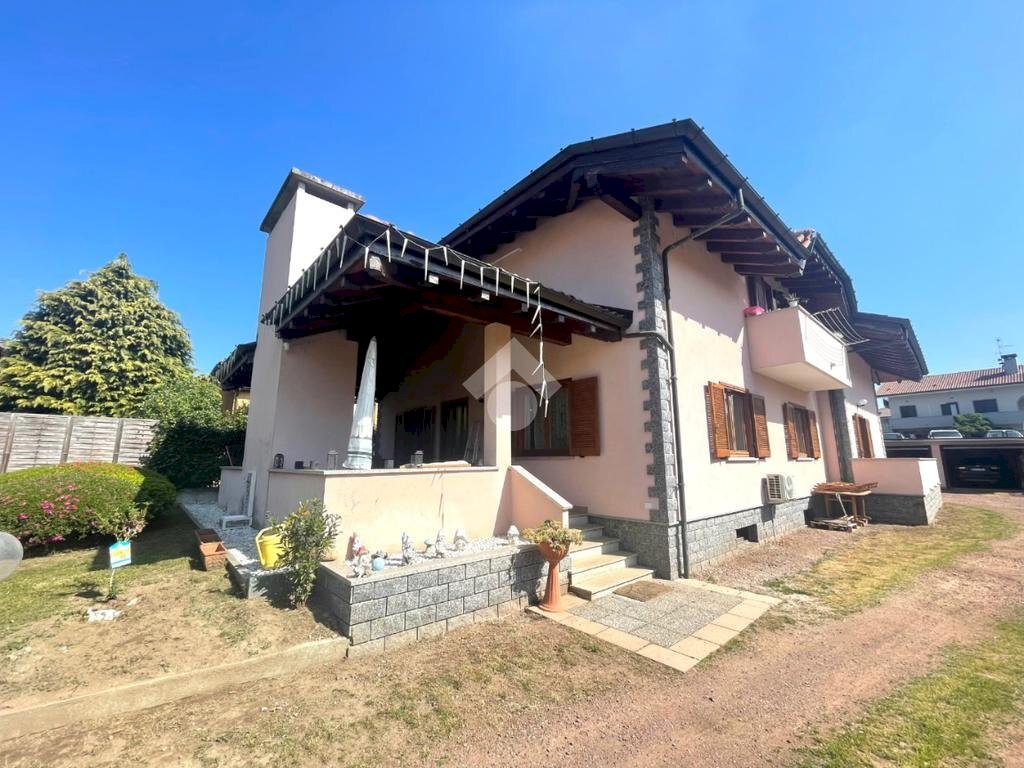 Villa Via della Ciocca, Borgomanero - photo 3