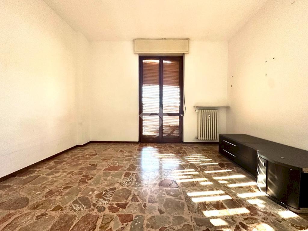 Appartamento Via Mario Balustra, Tortona - foto 2
