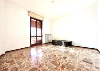 Appartamento Via Mario Balustra, Tortona - foto 1