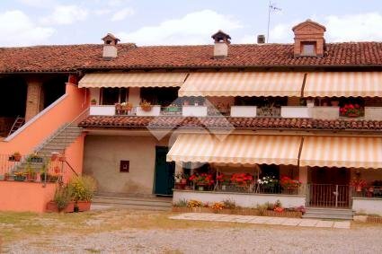 Four-room apartment Via cavour, Vigone - photo 1
