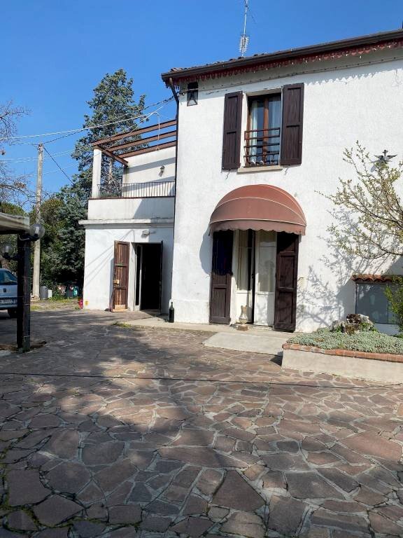 Villa Imola - foto 3