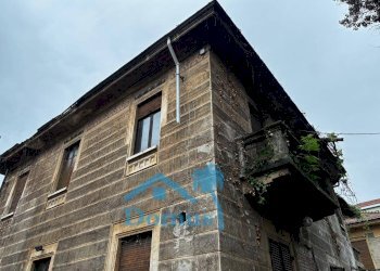 Villa Piazza Barbieri, 31, Pinerolo - photo 1