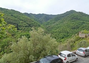 Trilocale Apricale - foto 12
