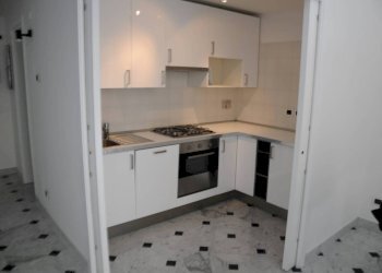 Two-room apartment Via Giuseppe Garibaldi, 5, Genova - photo 9