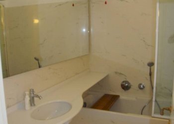 Two-room apartment Via Giuseppe Garibaldi, 5, Genova - photo 11