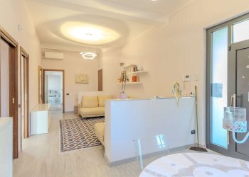 Three-room apartment Macherio - photo 15