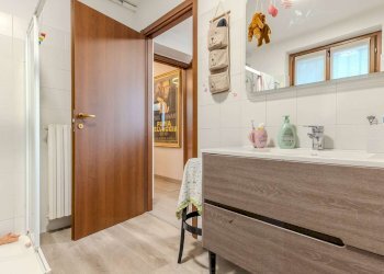 Three-room apartment Macherio - photo 30