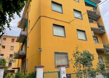 Four-room apartment Via Paganino Bonafede, 14, Bologna (neighborhood Massarenti) - photo 1